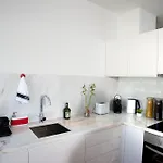 Lejlighed Guest H4u - Batalha Center *