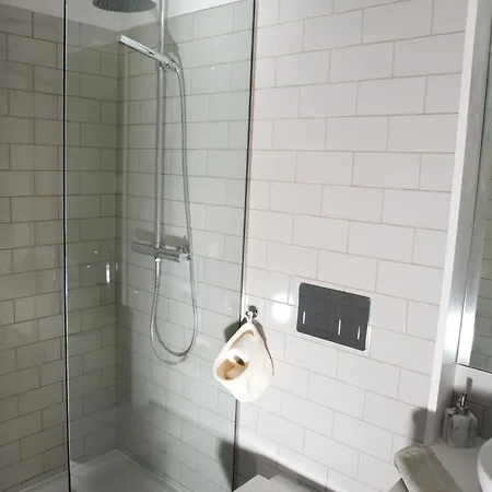 Guest H4u - Batalha Center شقة