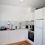 Guest H4u - Batalha Center Apartman
