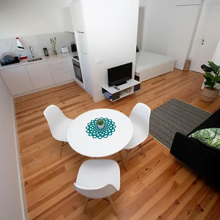 Apartment Guest H4u - Batalha Center *
