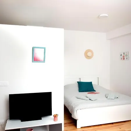 Guest H4u - Batalha Center Apartment *