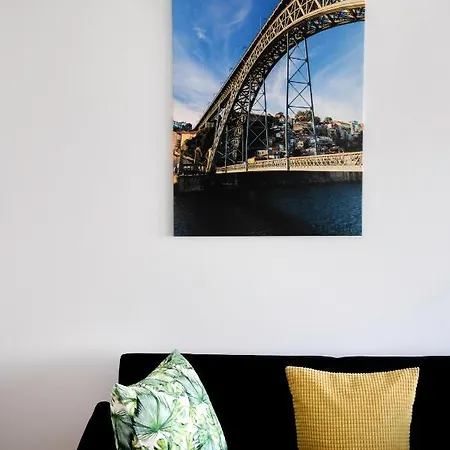 Guest H4u - Batalha Center Apartment *