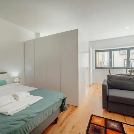 Guest H4u - Batalha Center Apartment *