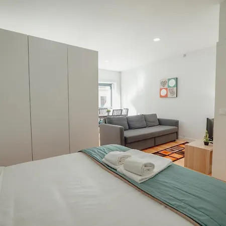 Guest H4u - Batalha Center Apartment Porto