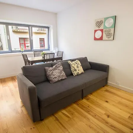 Guest H4u - Batalha Center Apartment *