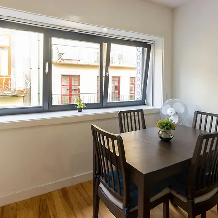 Apartment Guest H4u - Batalha Center *