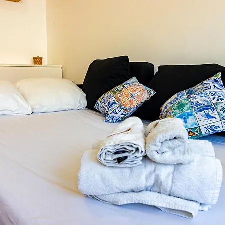 Guest H4u - Batalha Center דירה *